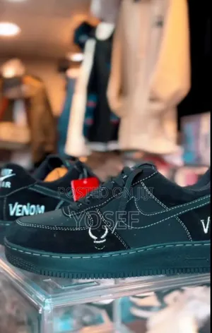 Nike Air Force Venom