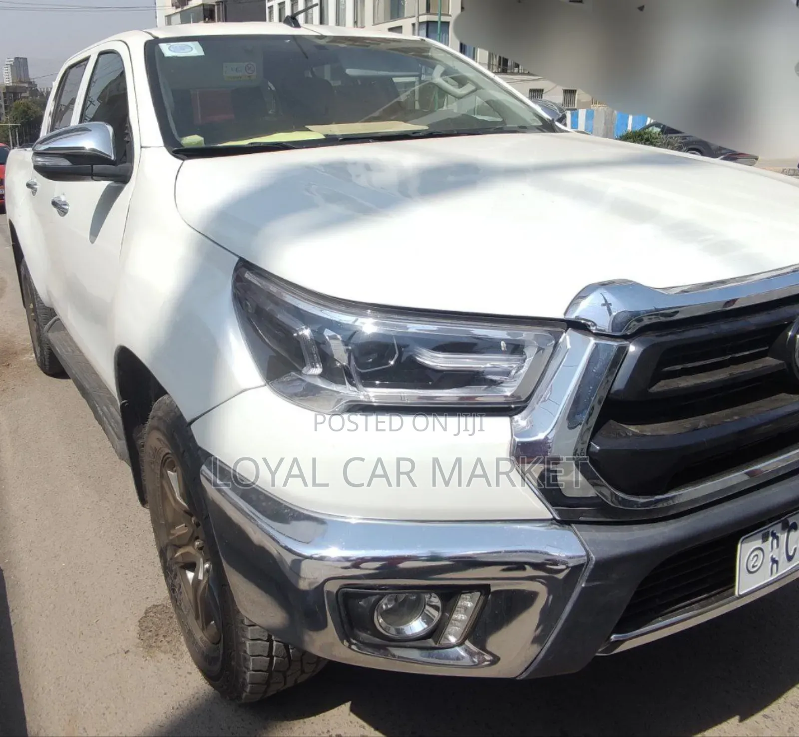 Toyota Hilux 2021 White