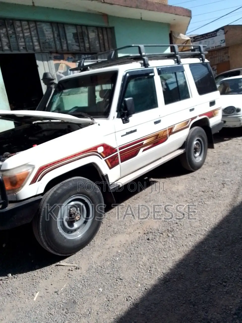 Toyota Land Cruiser 2016 White