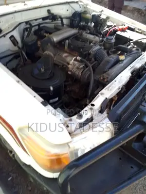 Toyota Land Cruiser 2016 White