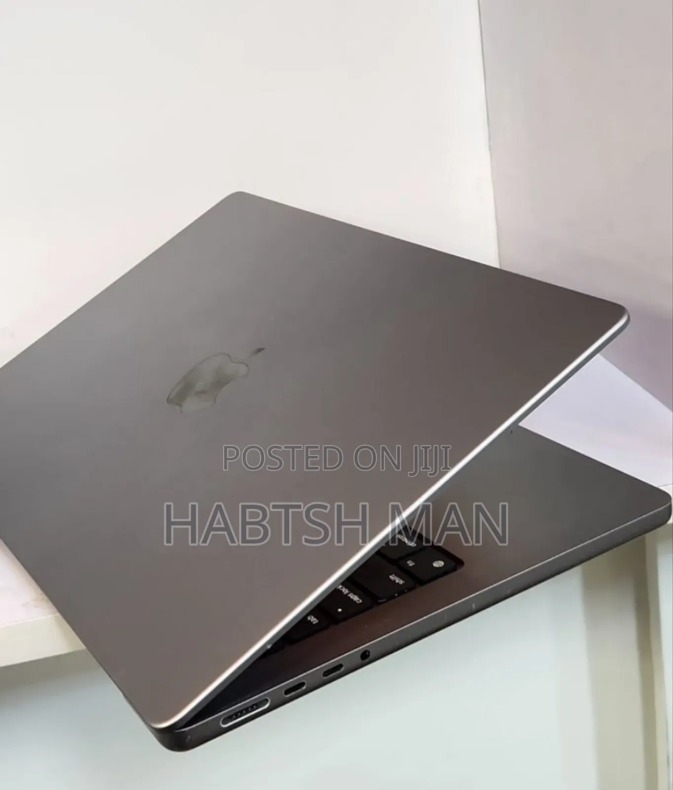 New Laptop Apple MacBook Pro M1 16GB Apple M1 SSD 512GB
