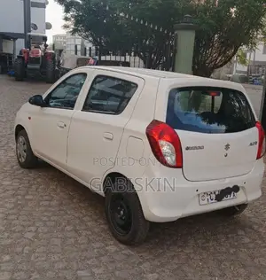 Suzuki Alto 2022 White