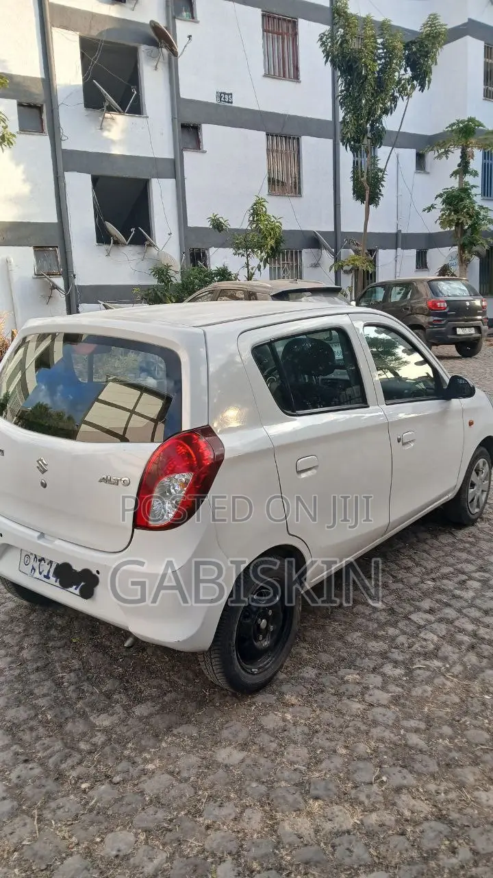 Suzuki Alto 2022 White