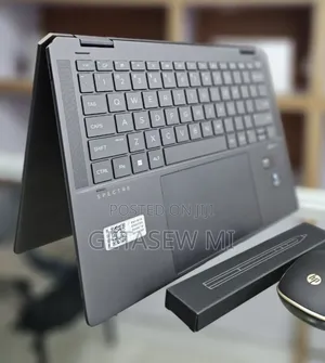 New Laptop HP Spectre 14 32GB Intel Core Ultra 7 SSD 2T