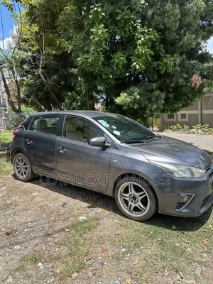 Toyota Yaris 2014 Gray