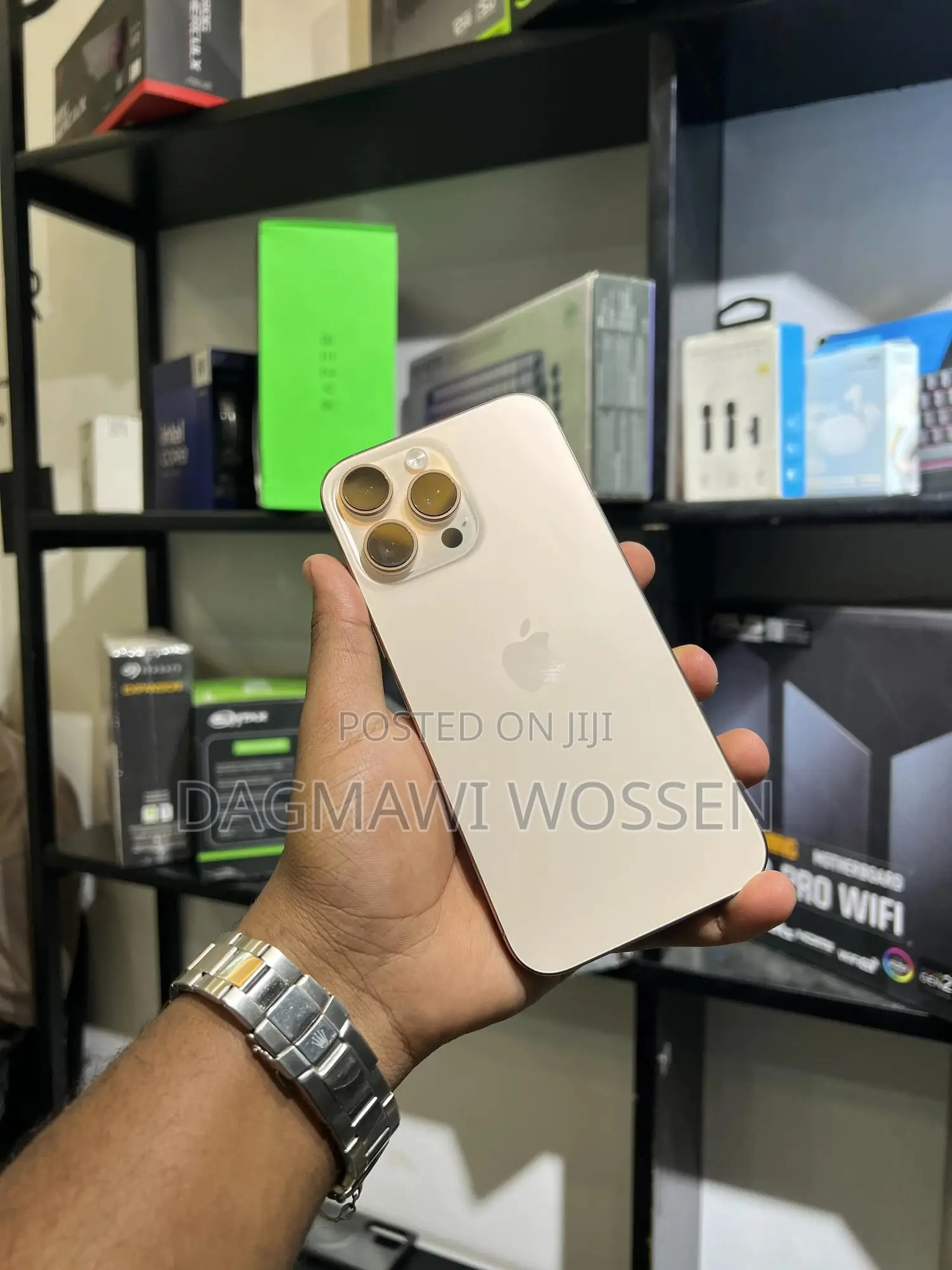 New Apple iPhone 16 Pro Max 256 GB Gold