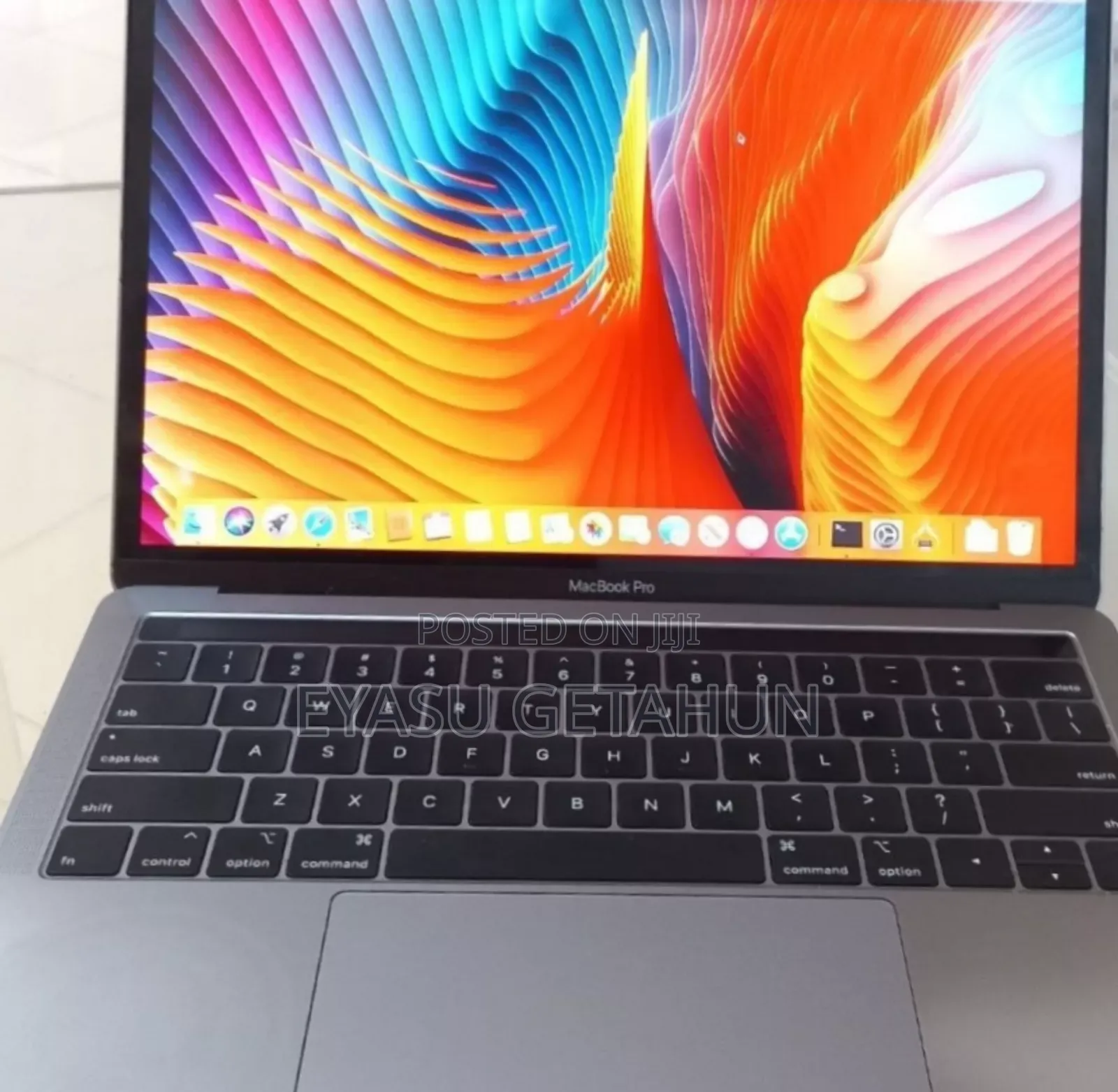 New Laptop Apple MacBook Pro 2018 16GB Intel Core I7 SSD 512GB