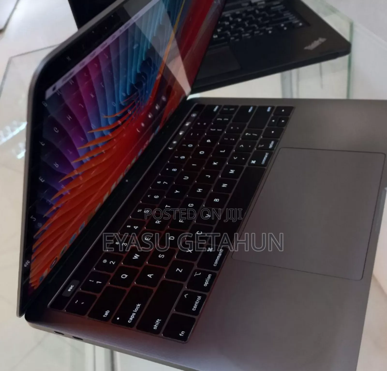 New Laptop Apple MacBook Pro 2018 16GB Intel Core I7 SSD 512GB