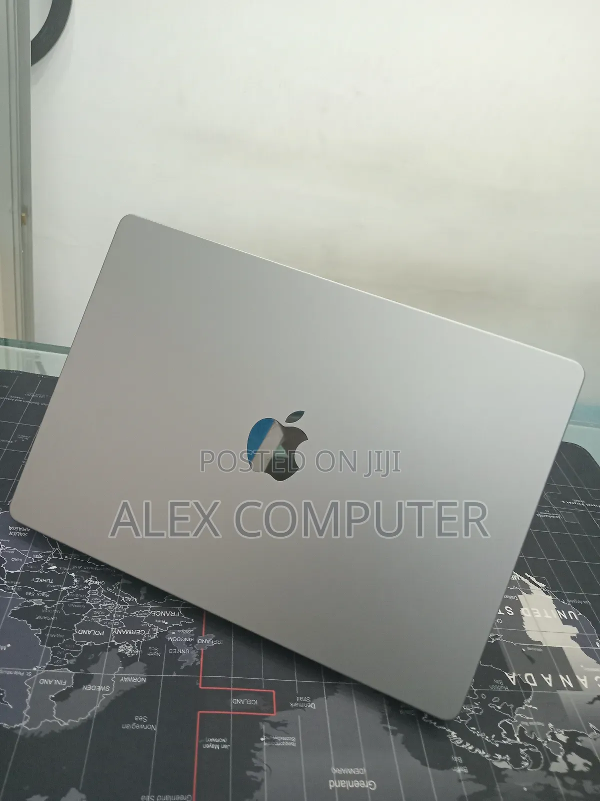 New Laptop Apple MacBook Pro M1 16GB Apple M1 Pro SSD 512GB