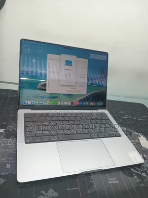 New Laptop Apple MacBook Pro M1 16GB Apple M1 Pro SSD 512GB
