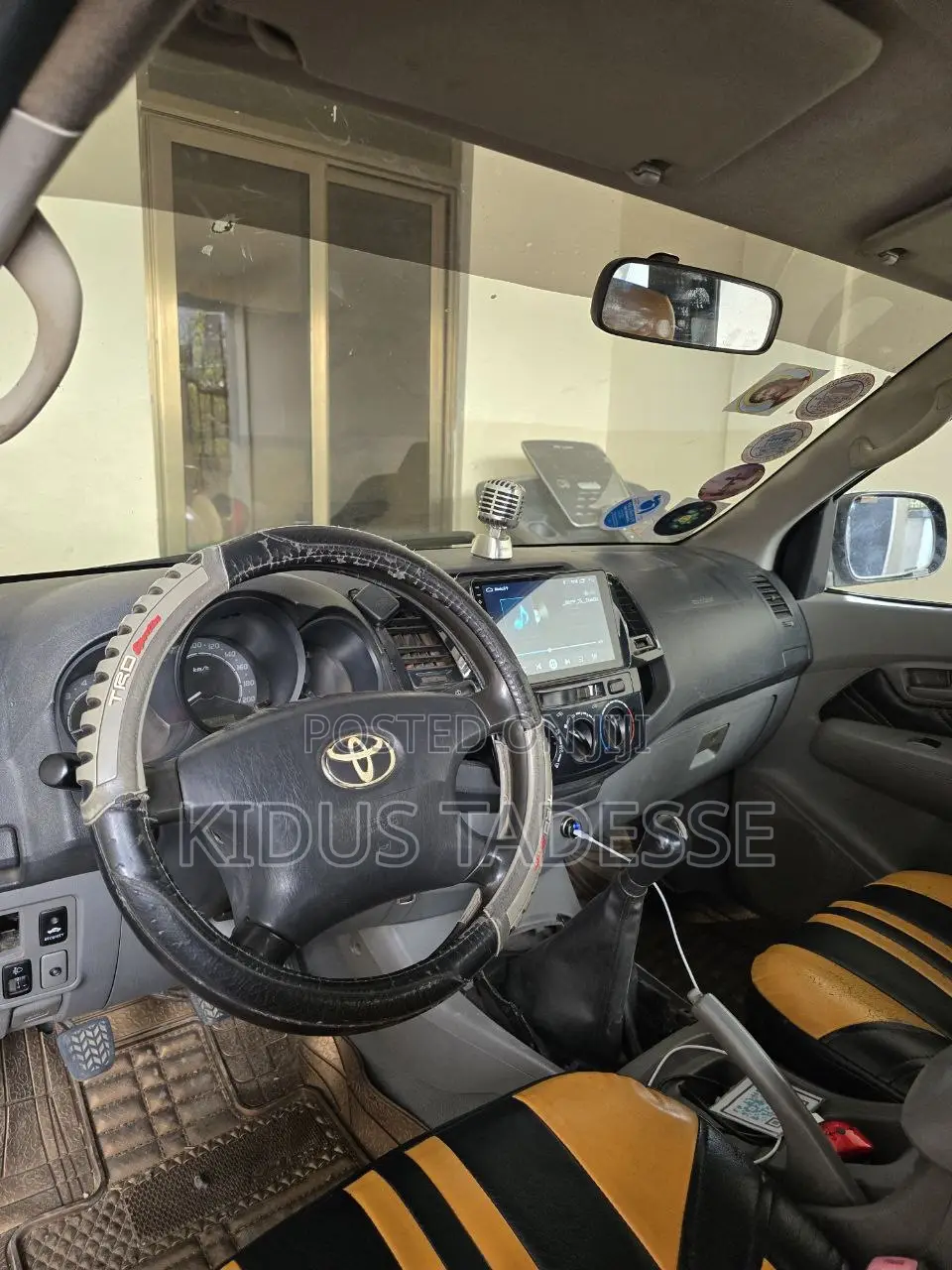 Toyota Hilux 2009 Gray