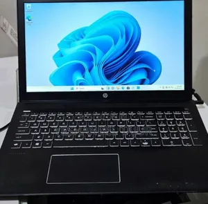 New Laptop HP Pavilion 15 8GB Intel Core I7 SSD 256GB