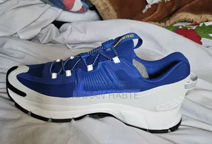 Nike Zoom Vomero Roam Racer