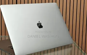 New Laptop Apple MacBook Pro 2019 16GB Intel Core I7 SSD 512GB