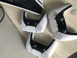 Almost New Ps5 Disk Version With 3 Joysticks