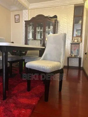 ምርጥ የምግብ ጠረጴዛ ከ 6 ወንበሮች ጋር (Dining Table With 6 Chairs)