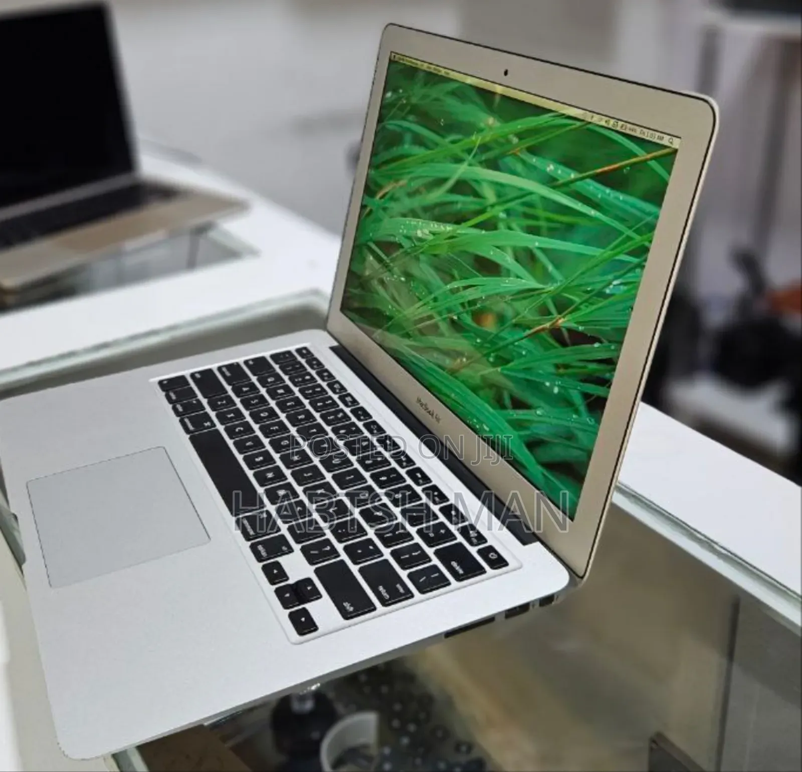 New Laptop Apple MacBook Air 2015 8GB Intel Core I5 SSD 256GB