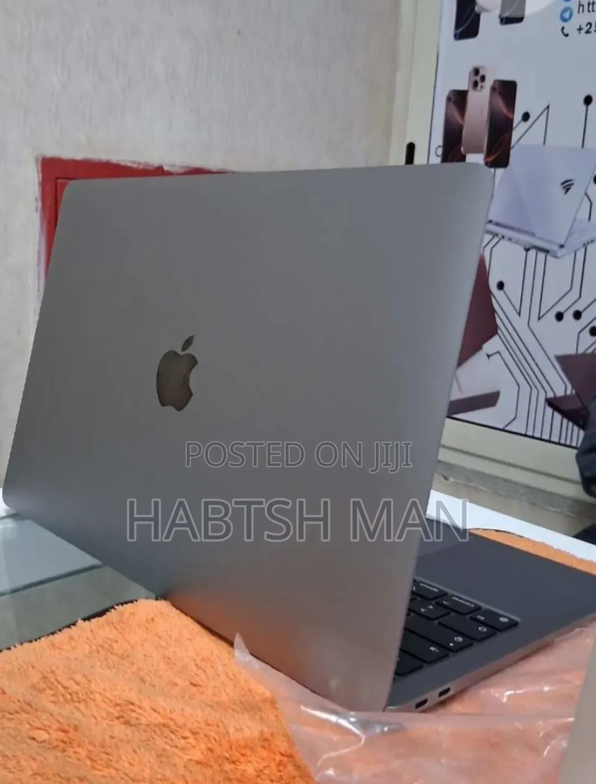 New Laptop Apple MacBook Air 2020 M1 8GB Apple M1 SSD 256GB
