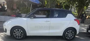 Suzuki Swift 2022 White