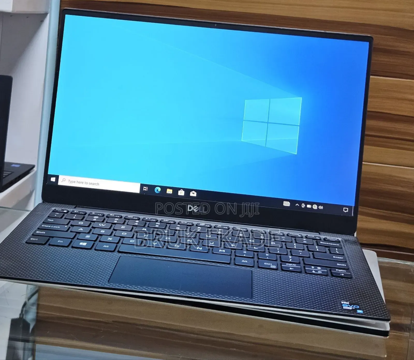 New Laptop Dell XPS 13 18GB Intel Core I7 SSD 60GB