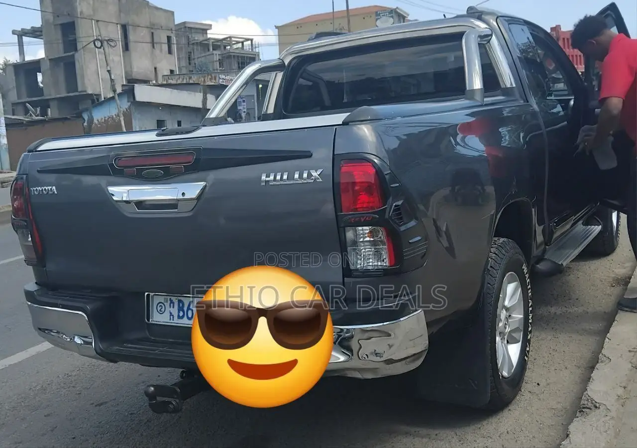 Toyota Hilux Revo Single Cab Deisel 2.8 AWD 2017 Black