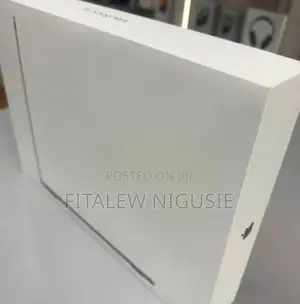 New Laptop Apple MacBook Air 2025 M4 13-Inch 16GB Apple M4 SSD 1T