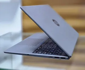 New Laptop HP 15-Da3007nia 16GB Apple M1 Pro SSD 512GB