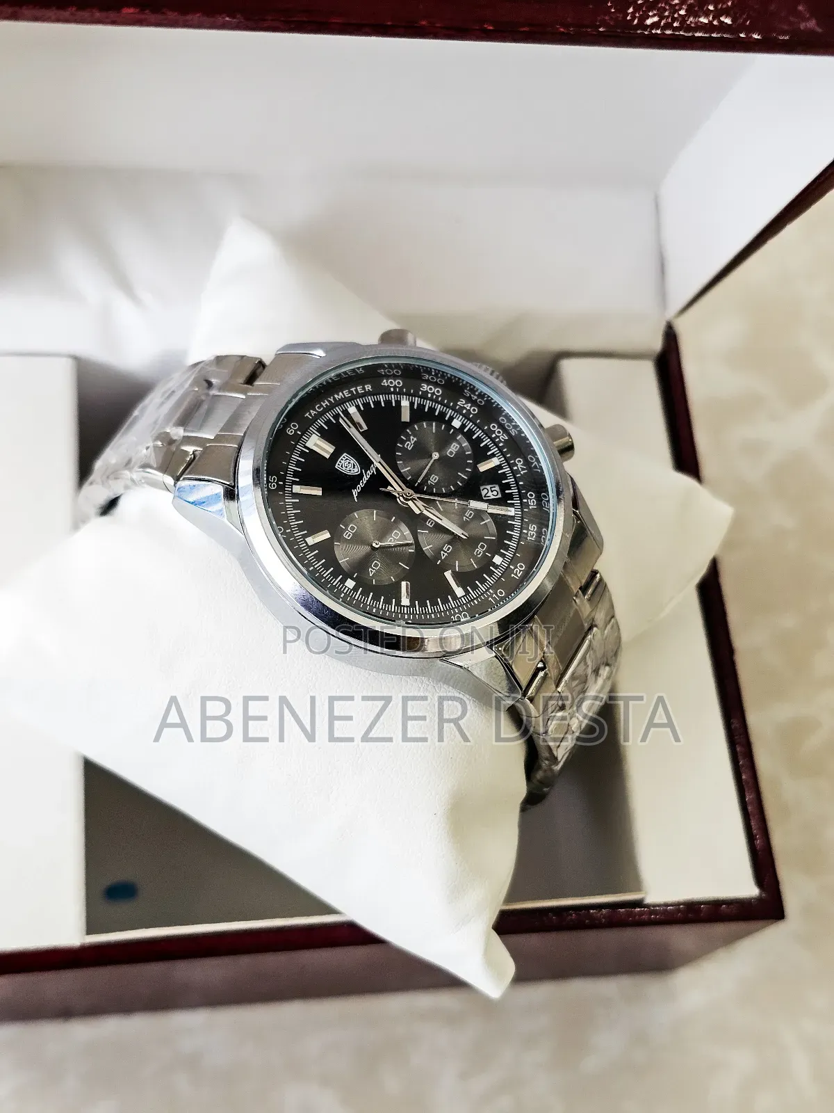 Poedagar Quartz Stainless Steel Chronograph Watch.