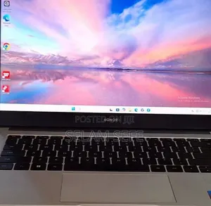 New Laptop 8GB AMD Ryzen 5 SSD 512GB