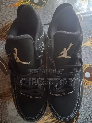 Jordan 4 Retro "Black Cat" Sneaker