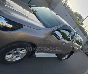 Toyota Hilux 2019 Teal