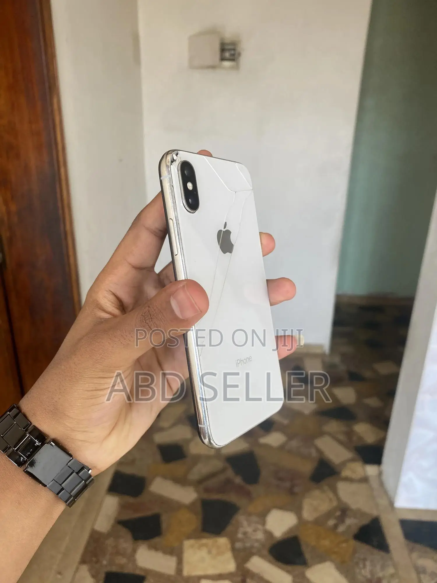 Apple iPhone X 64 GB White