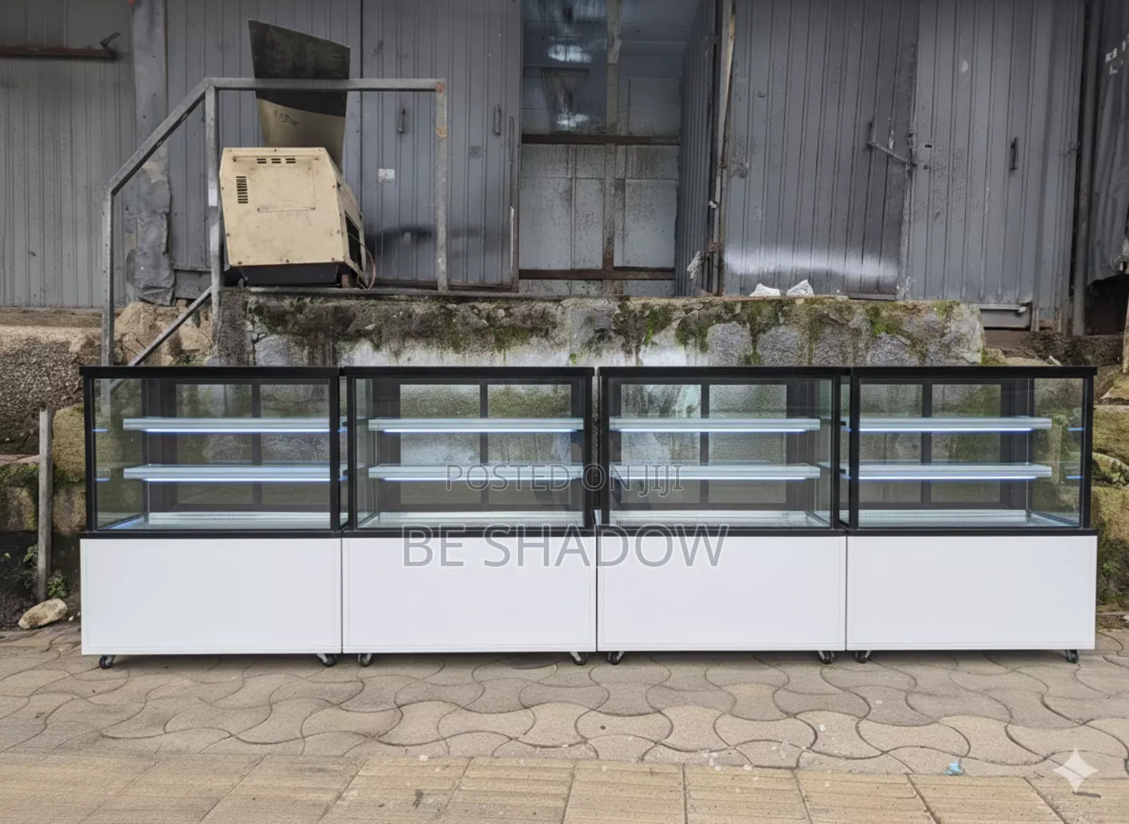 ማቀዝቀዣ ያላቸው የኬክ ዲስፕሌኸዎች!