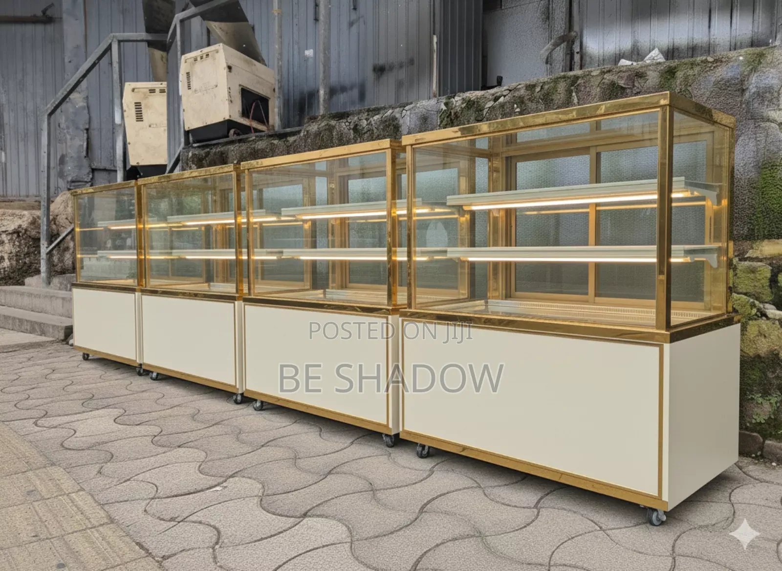 ማቀዝቀዣ ያላቸው የኬክ ዲስፕሌኸዎች!