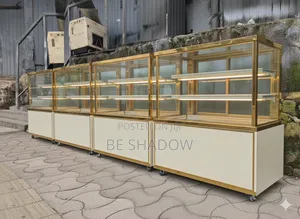 ማቀዝቀዣ ያላቸው የኬክ ዲስፕሌኸዎች!