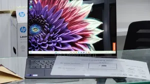 New Laptop Lenovo Yoga 7i 16GB Intel Core Ultra 7 SSD 1T