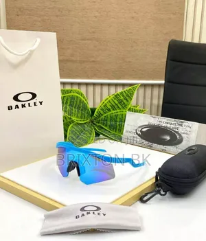 Oakley Sunglass