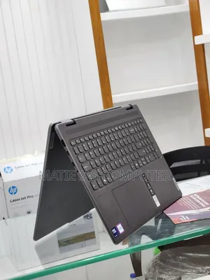 New Laptop Lenovo Yoga 7i 16GB Intel Core Ultra 7 SSD 1T