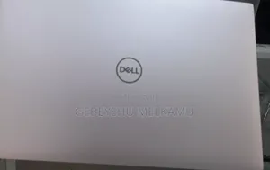 New Laptop Dell Precision 15 3520 16GB Intel Core I9 SSD 512GB
