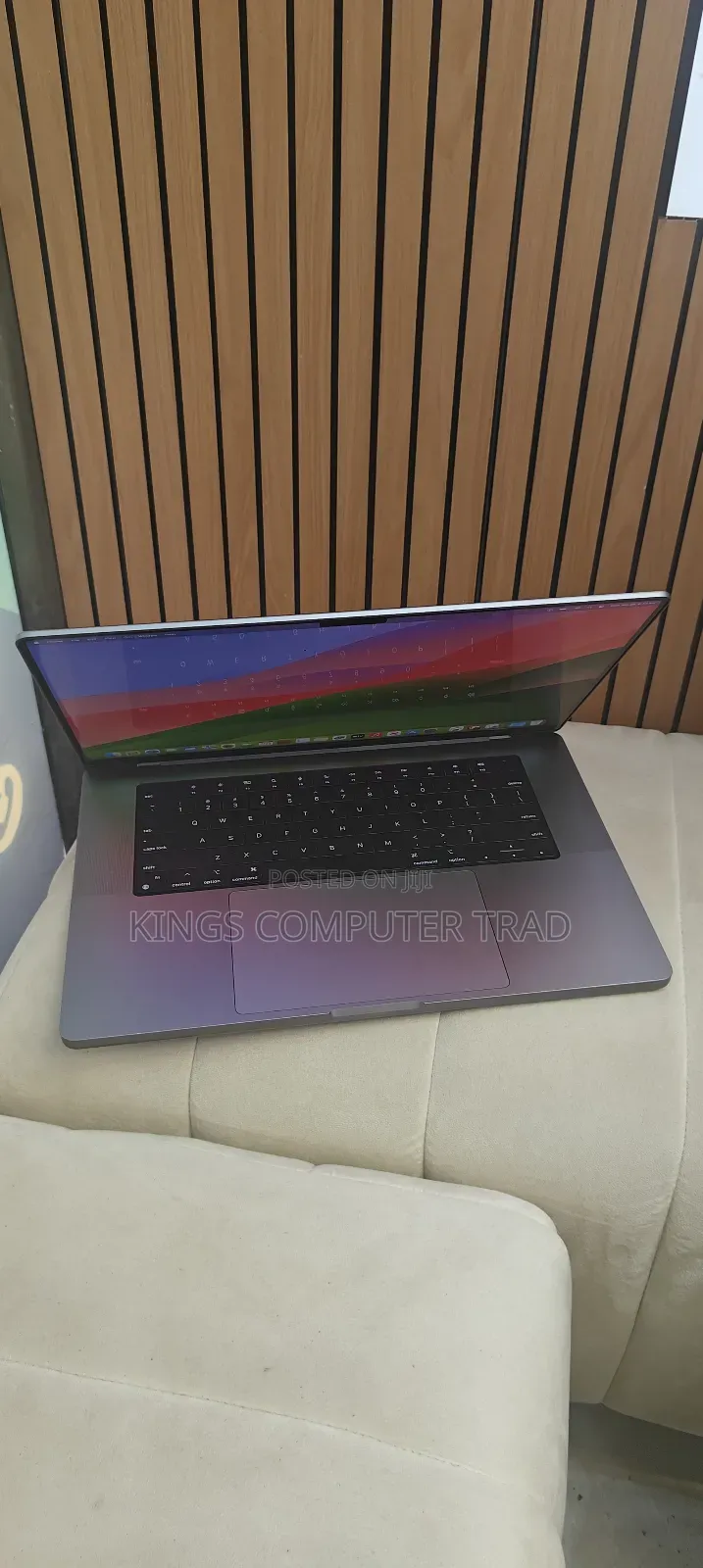 New Laptop Apple MacBook Pro 2021 M1 32GB Apple M1 SSD 512GB