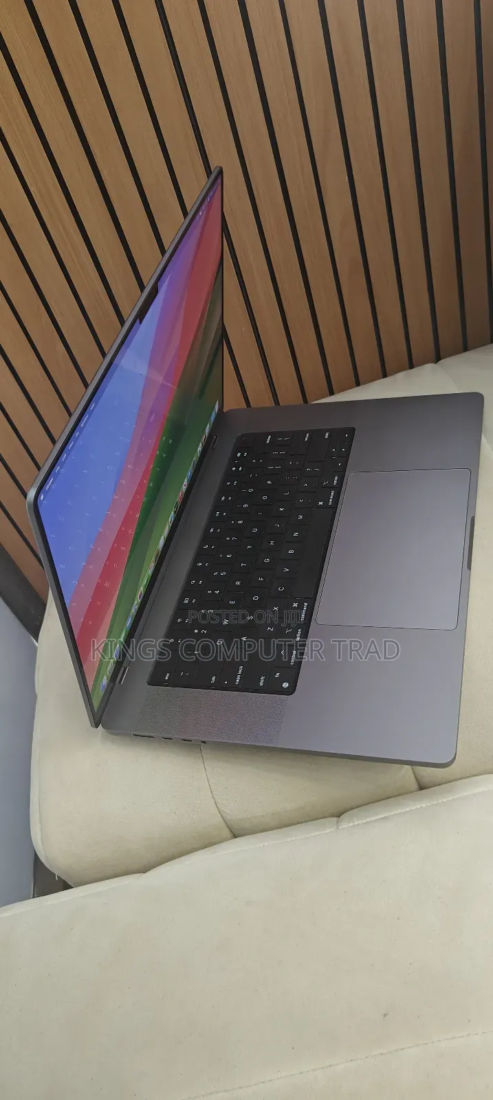 New Laptop Apple MacBook Pro 2021 M1 32GB Apple M1 SSD 512GB