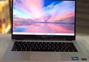 New Laptop Howard 8GB AMD Ryzen 5 SSD 512GB