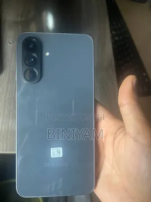 New Samsung Galaxy A56 256 GB Gray