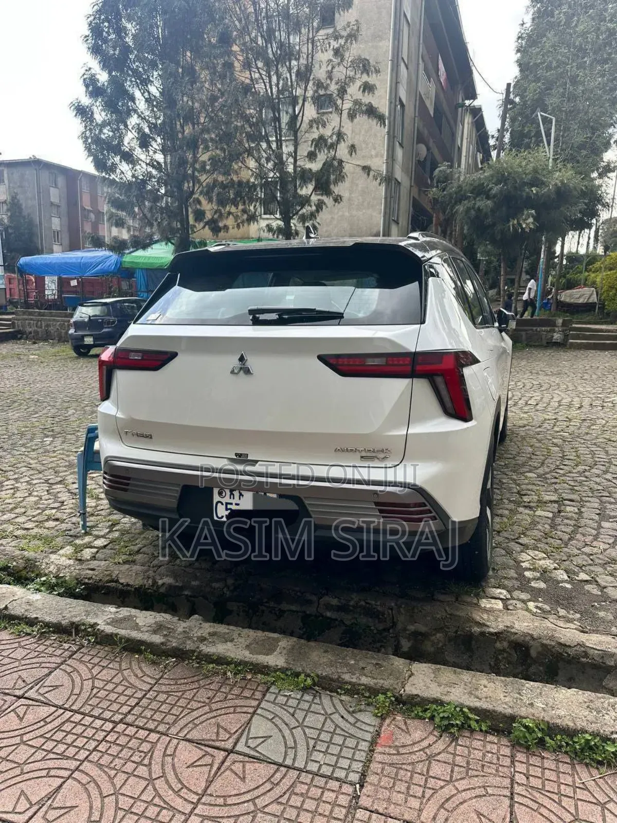 Mitsubishi Airtrek 135 kW FWD 2023 White