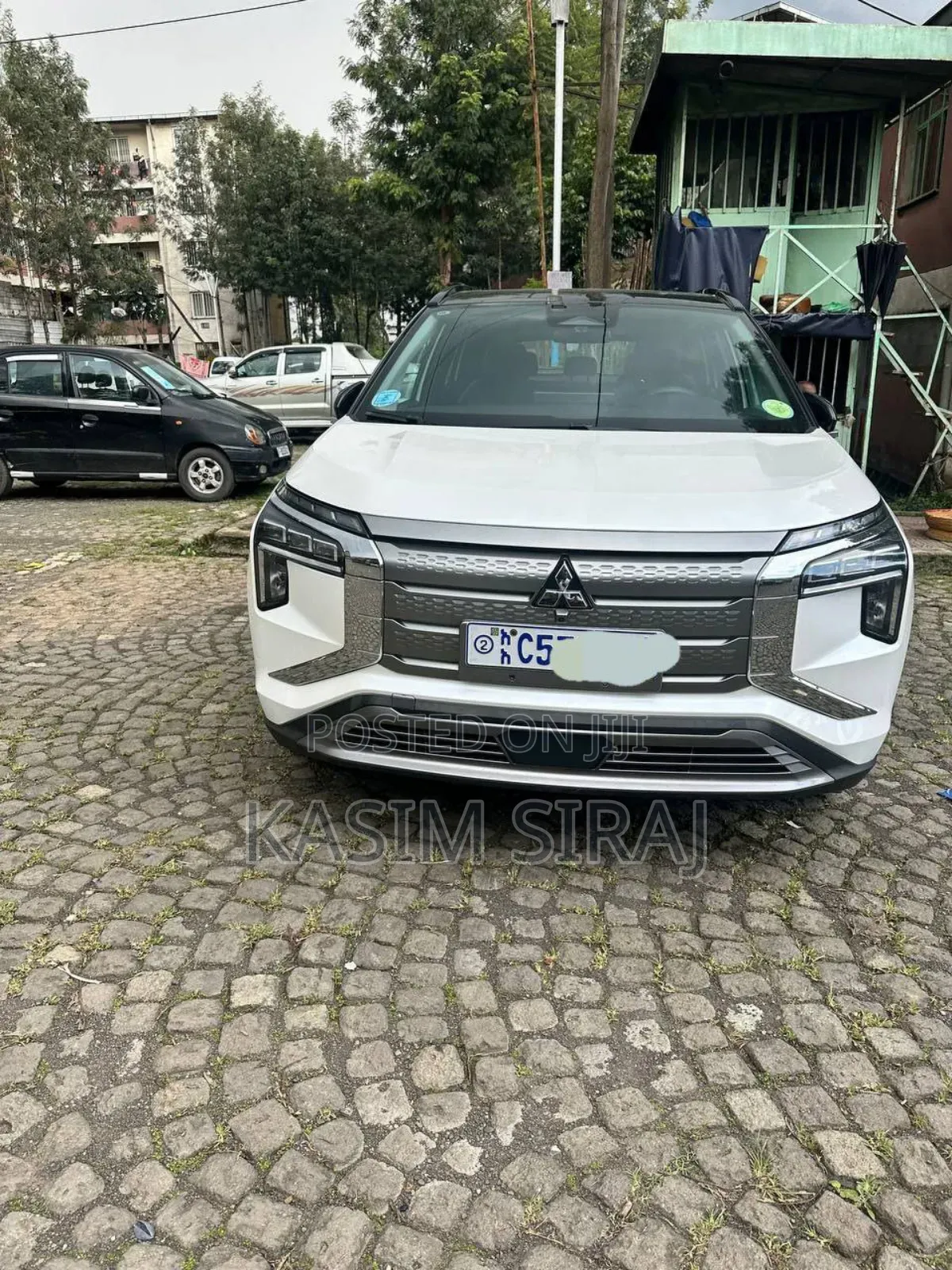 Mitsubishi Airtrek 135 kW FWD 2023 White