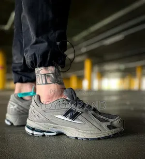 New Balance 1906r Gray Fashion Sneaker
