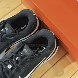 Nike Journey Run Women's Road Running Black Fashion Sneaker