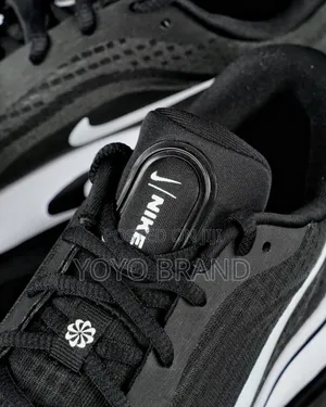 Nike Journey Run Women's Road Running Black Fashion Sneaker