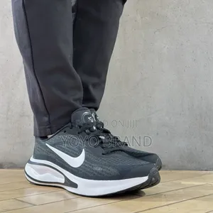 Nike Journey Run Women's Road Running Black Fashion Sneaker