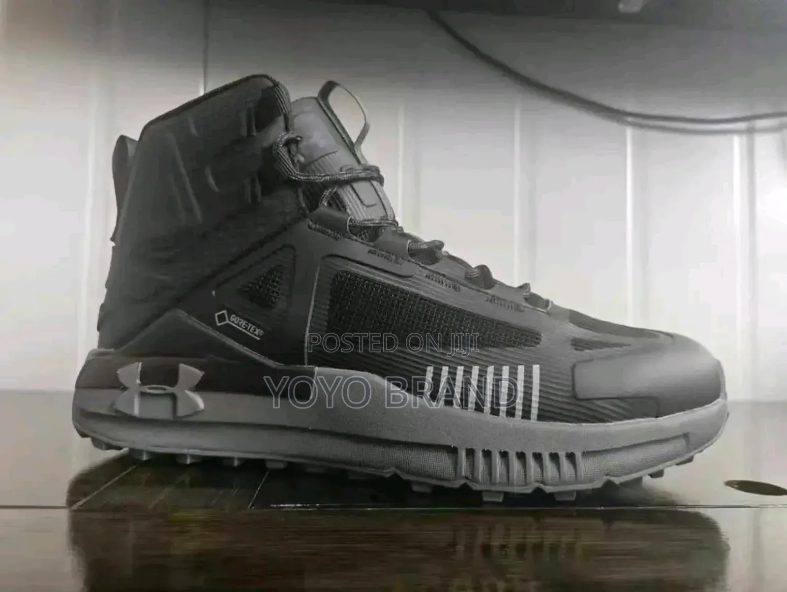 Under Armour Verge 2.0 Gore-Tex Hiking Water Proof Black /Gray Boots